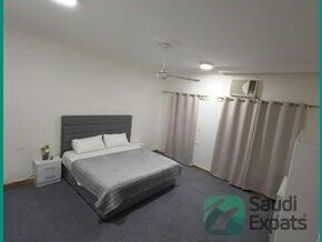 executive-bachelor-room-with-balcony-in-salamah