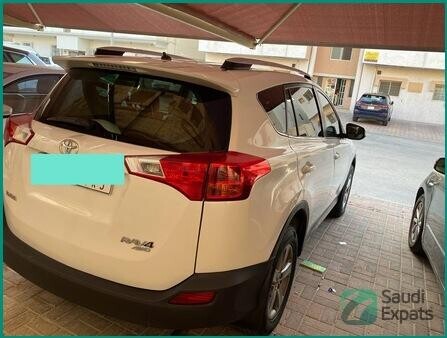 2015-toyota-rav4-xle-for-sale-in-khobar-big-1