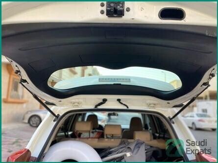 2015-toyota-rav4-xle-for-sale-in-khobar-big-4