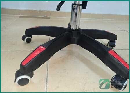 affordable-red-gaming-chair-great-condition-big-4