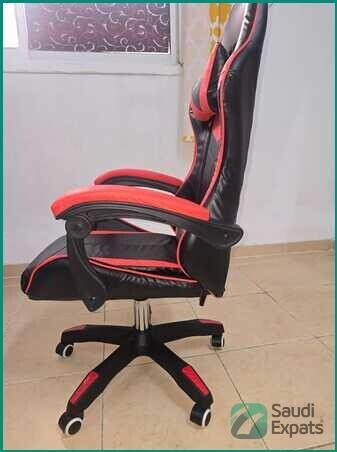 affordable-red-gaming-chair-great-condition-big-1