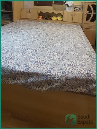 beautiful-double-bed-with-dressing-table-in-azizia-big-1