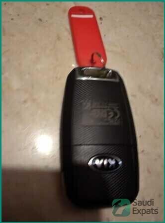 original-key-remote-for-kia-optima-2016-2020-available-in-khobar-big-2
