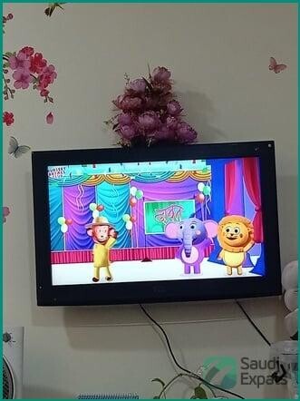 samsung-40-inch-tv-for-sale-in-khobar-big-1