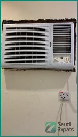 affordable-lg-air-conditioner-in-great-condition-sar-600-big-0