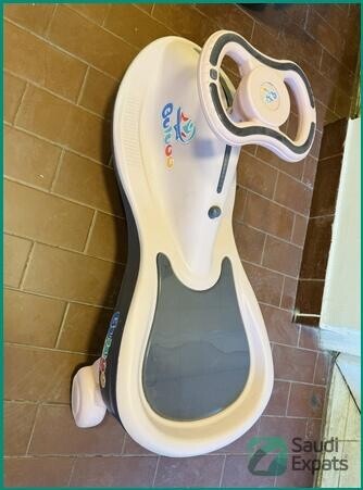 kids-electric-car-and-pedal-free-cycle-in-jubail-sar-300-big-4