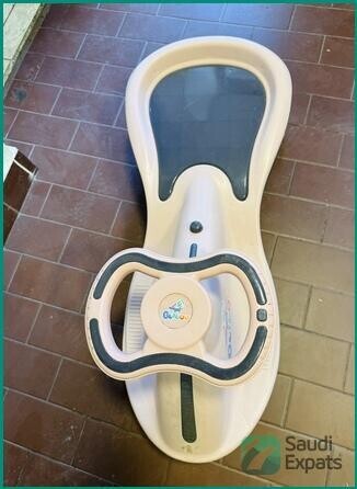 kids-electric-car-and-pedal-free-cycle-in-jubail-sar-300-big-3