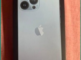 apple-iphone-13-pro-max-256gb-in-light-blue-excellent-condition