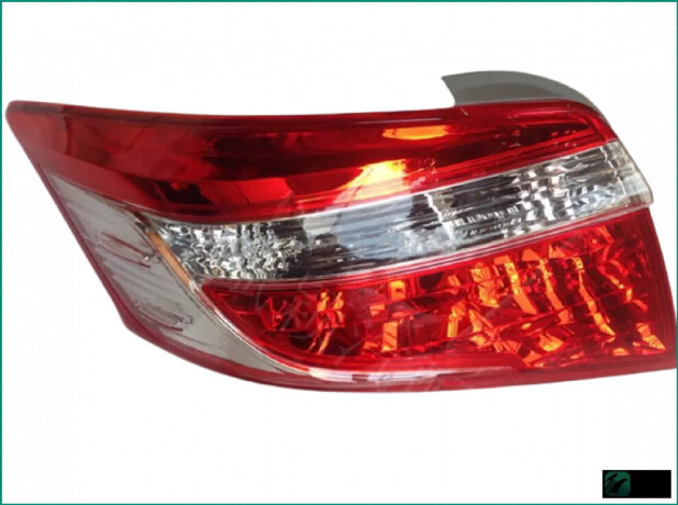 toyota-yaris-tail-light-right-side-2013-2017-for-sale-in-jeddah-big-0