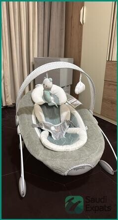 ingenuity-baby-bouncer-for-sale-in-khobar-excellent-condition-big-1