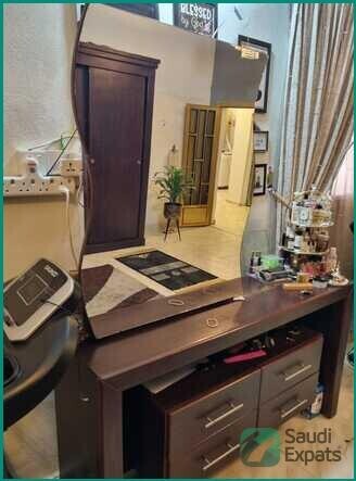 stylish-wooden-bed-set-in-riyadh-excellent-condition-big-1