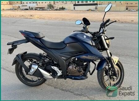2023-suzuki-gixxer-250cc-motorcycle-for-sale-in-riyadh-big-4
