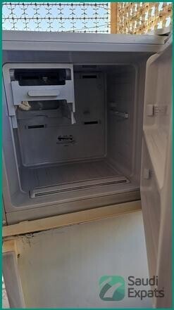 samsung-237l-refrigerator-in-excellent-condition-jeddah-big-1