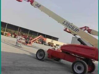 heavy-equipment-rental-services-in-jeddah-cranes-manlifts-excavators