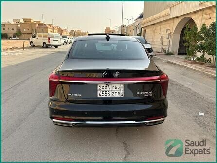 2024-hongqi-ousado-fully-loaded-54000-km-riyadh-big-1