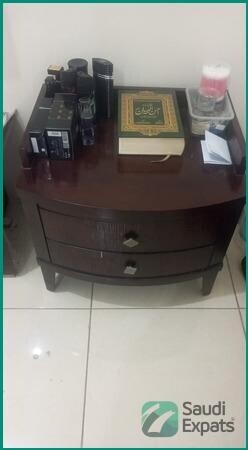 free-household-items-in-khobar-bed-tables-sofa-hot-plate-big-2
