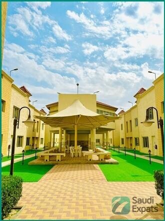 luxury-1bhk-2bhk-3bhk-villas-in-jubail-with-amenities-big-0