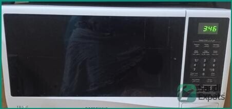 samsung-microwave-oven-in-jeddah-excellent-condition-big-0