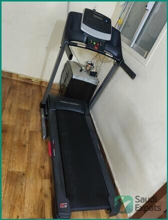 pro-form-treadmill-in-excellent-condition-khobar-big-0