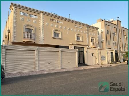 building-for-annual-rent-in-medina-prime-investment-opportunity-big-0
