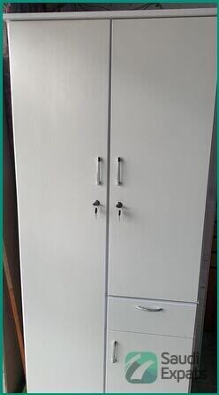 spacious-3-door-closet-for-sale-in-riyadh-big-0