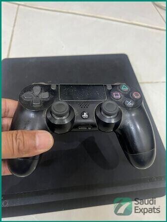 buy-ps4-slim-1tb-with-controllers-excellent-condition-big-0