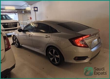 2018-honda-civic-lx-sport-for-sale-in-jeddah-excellent-condition-big-2