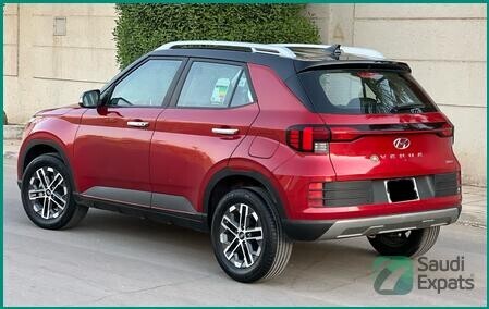 2023-hyundai-venue-suv-for-sale-in-riyadh-premium-low-mileage-big-3