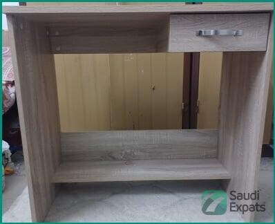 study-table-for-sale-80x74x40-cm-in-riyadh-big-0