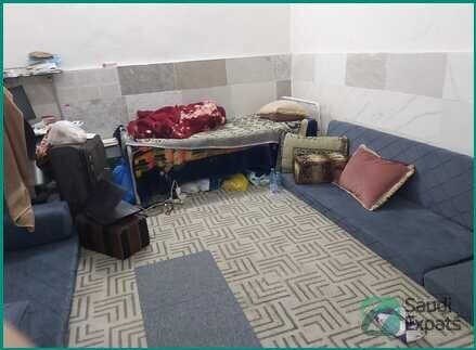 furnished-room-for-rent-near-batha-metro-riyadh-big-0
