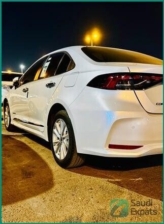 toyota-corolla-2024-lease-transfer-in-riyadh-excellent-condition-big-0