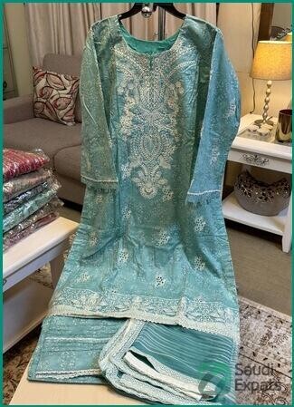 pakistani-stitched-unstitched-dresses-for-sale-in-khobar-big-4