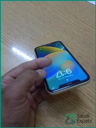 apple-iphone-xr-128gb-for-sale-in-medina-big-0