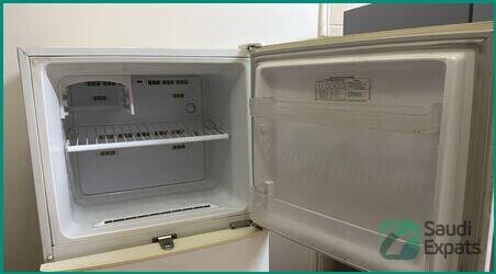 samsung-320l-refrigerator-in-good-condition-available-in-al-majmaah-big-2