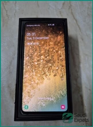 samsung-s10-plus-and-molineux-deep-fryer-for-sale-in-riyadh-great-condition-big-2