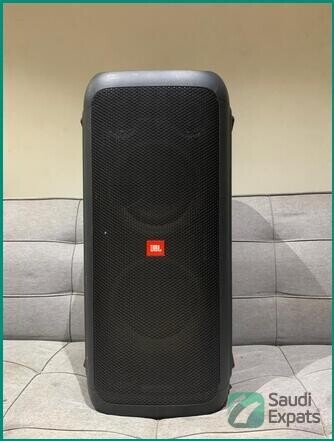 jbl-party-box-300-bluetooth-speaker-khobar-big-4