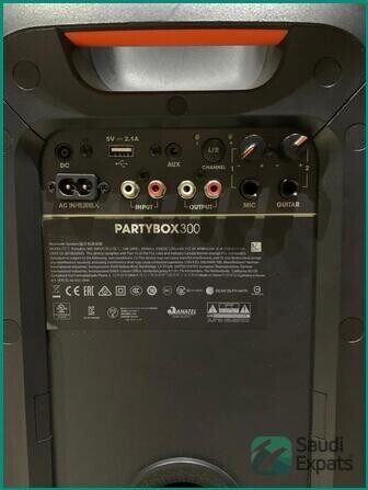 jbl-party-box-300-bluetooth-speaker-khobar-big-2