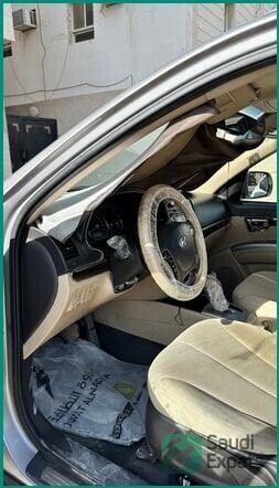 2012-hyundai-santa-fe-excellent-condition-hara-big-4