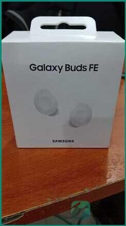brand-new-samsung-galaxy-buds-fe-with-warranty-in-jubail-big-2