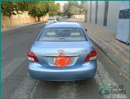 2011-toyota-yaris-for-sale-automatic-riyadh-big-1
