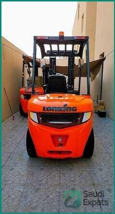 diesel-forklift-cpcd30-for-rent-or-sale-in-dammam-big-2