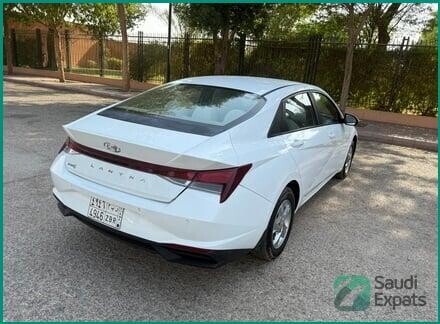 2022-hyundai-elantra-excellent-condition-riyadh-big-2