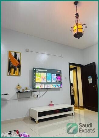 furnished-2-bedroom-flat-for-short-term-rent-in-riyadh-big-2