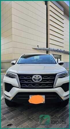 toyota-fortuner-2023-in-excellent-condition-for-sale-in-jeddah-big-0