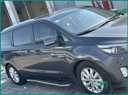 2016-kia-grand-carnival-for-sale-in-riyadh-excellent-condition-big-0