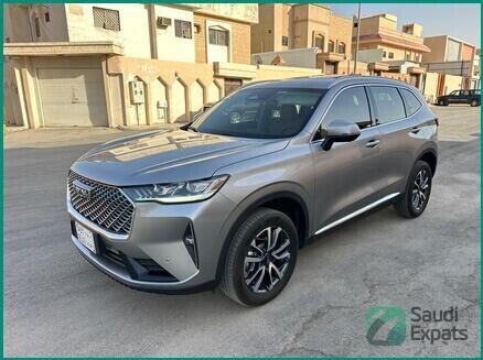 2024-haval-gwm-h6-in-riyadh-panorama-sunroof-48000-km-big-2