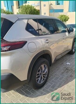 nissan-x-trail-2024-for-transfer-in-al-khobar-big-3