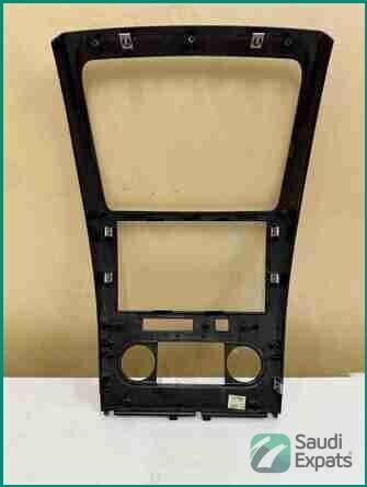 gmc-acadia-2007-2012-center-dash-console-in-riyadh-good-condition-big-1