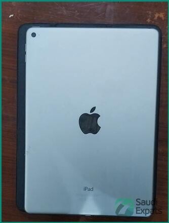apple-ipad-air-2-128gb-with-accessories-in-jeddah-big-0