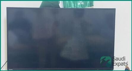 toshiba-45-tv-for-sale-excellent-condition-riyadh-big-1